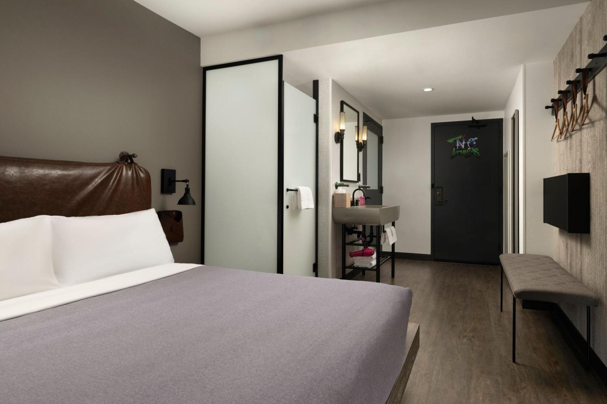 Moxy Chicago Downtown Hotel Exterior photo